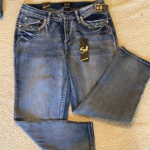 Earl Jeans Embellished Front and Back Pockets size 10